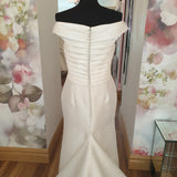Pronovias 'Dysnomia' UK 12