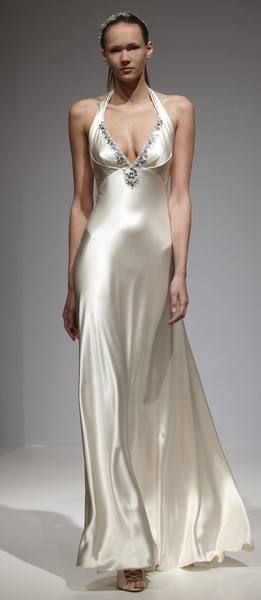 Designer pre loved Jenny Packham dress for a sustainable choice