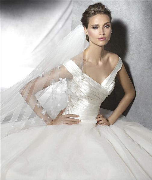 pronovias presta sample sale wedding dress rosemantique buy online