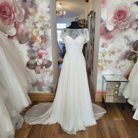 Anouskha G Couture ' Freya' UK 10 off the peg wedding dress sample sale Ireland