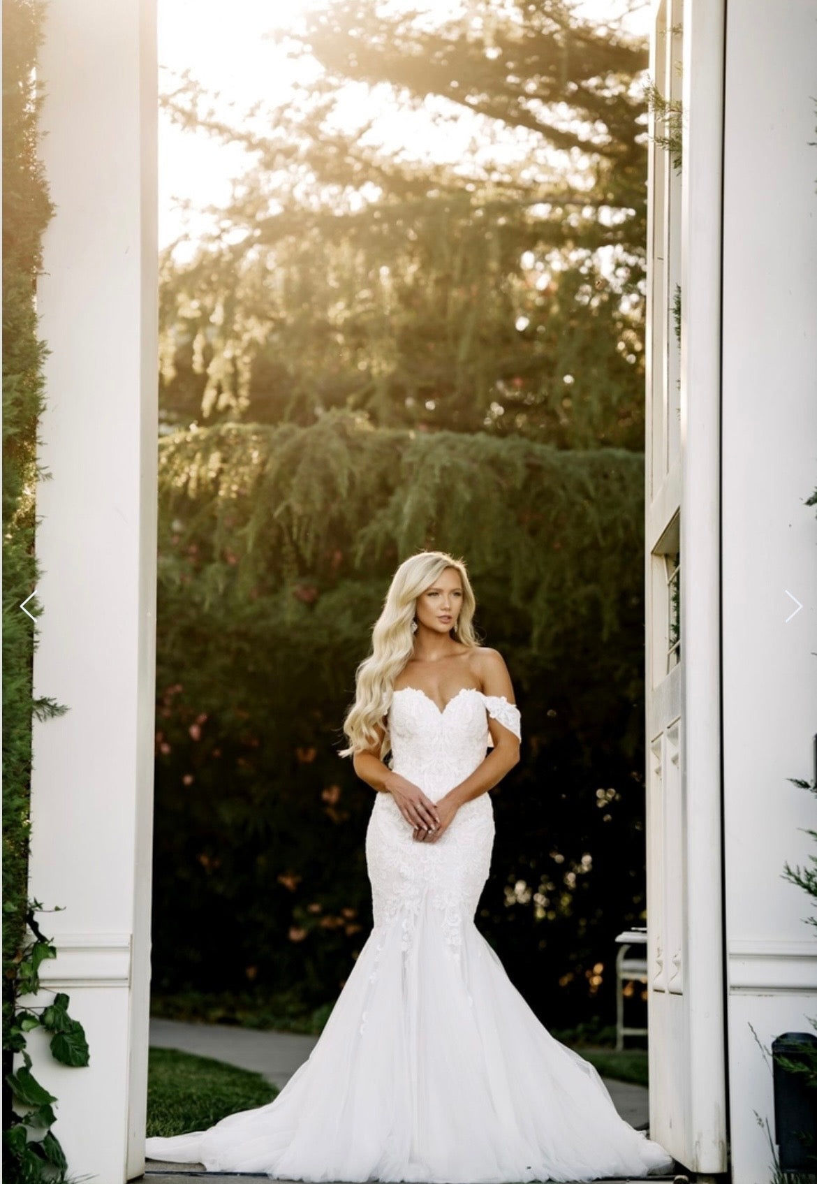 Stella Yok 7431 UK 16 sample wedding dress
