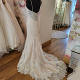 Kenneth Winston '1628', ivory/champagne size US 12/ UK 14