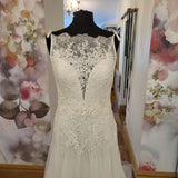 Pronovias Estepa size UK 12