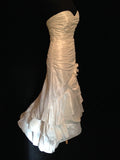 Linea Raffaelli designer sample sale wedding dress off the peg online rosemantique