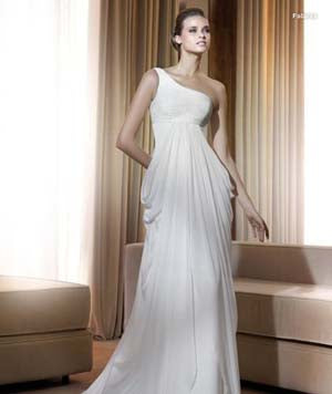 Pronovias Fabiola ivory size UK 12 buy online from Lismore, Ireland, Rosemantique