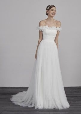 Pronovias 'Esai' size UK 14